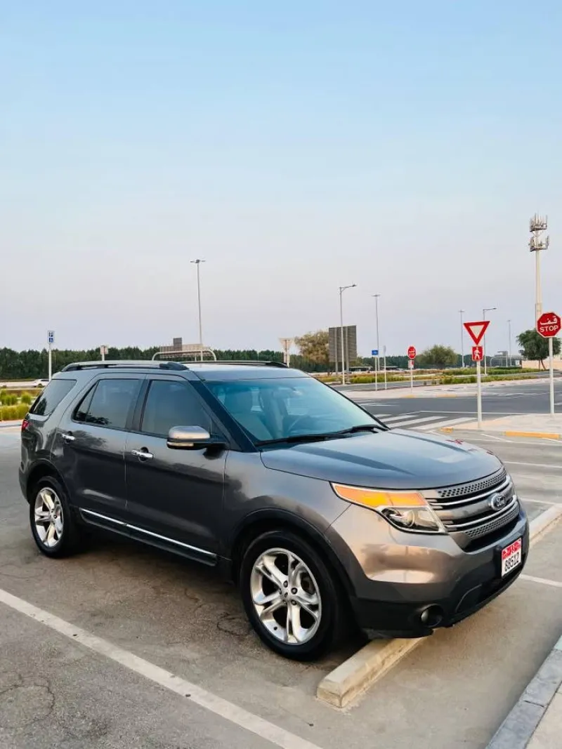 2013 Ford Explorer in Dubai