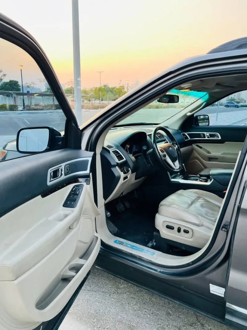 2013 Ford Explorer in Dubai