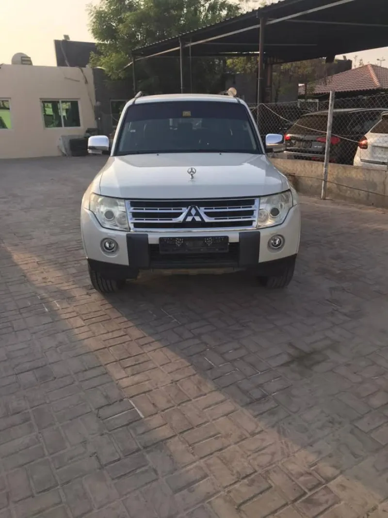 2008 ميتسوبيشي باجيرو in Dubai