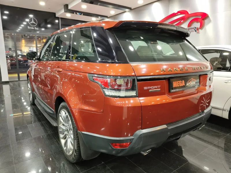 2014 Land Rover Range Rover Sport in Dubai