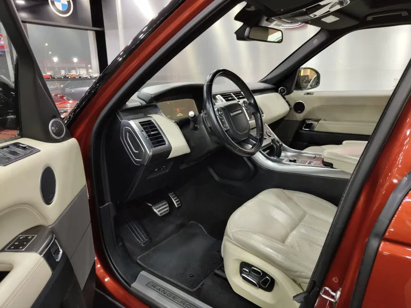 2014 Land Rover Range Rover Sport in Dubai