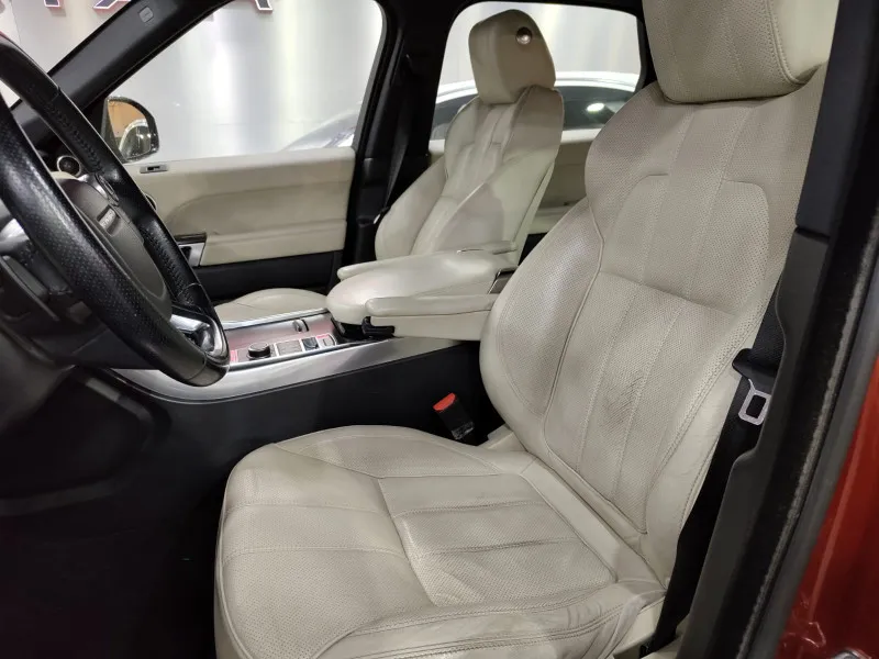 2014 Land Rover Range Rover Sport in Dubai