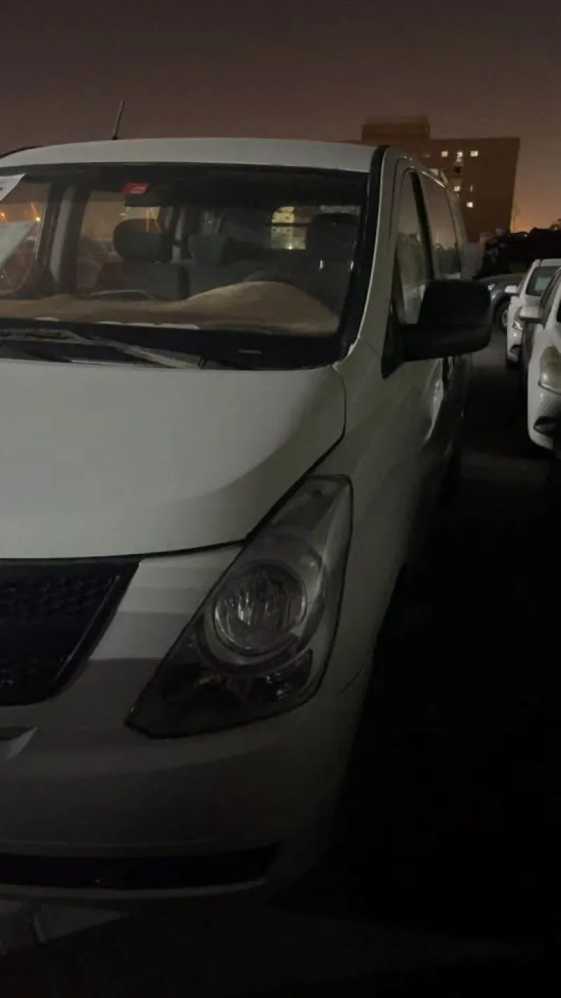 2014 Hyundai H1 in Dubai