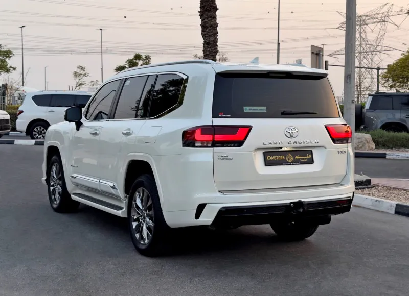 2022 Toyota Land Cruiser in Dubai