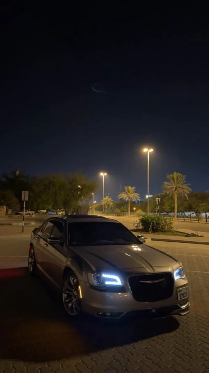 2017 Chrysler 300 in Dubai
