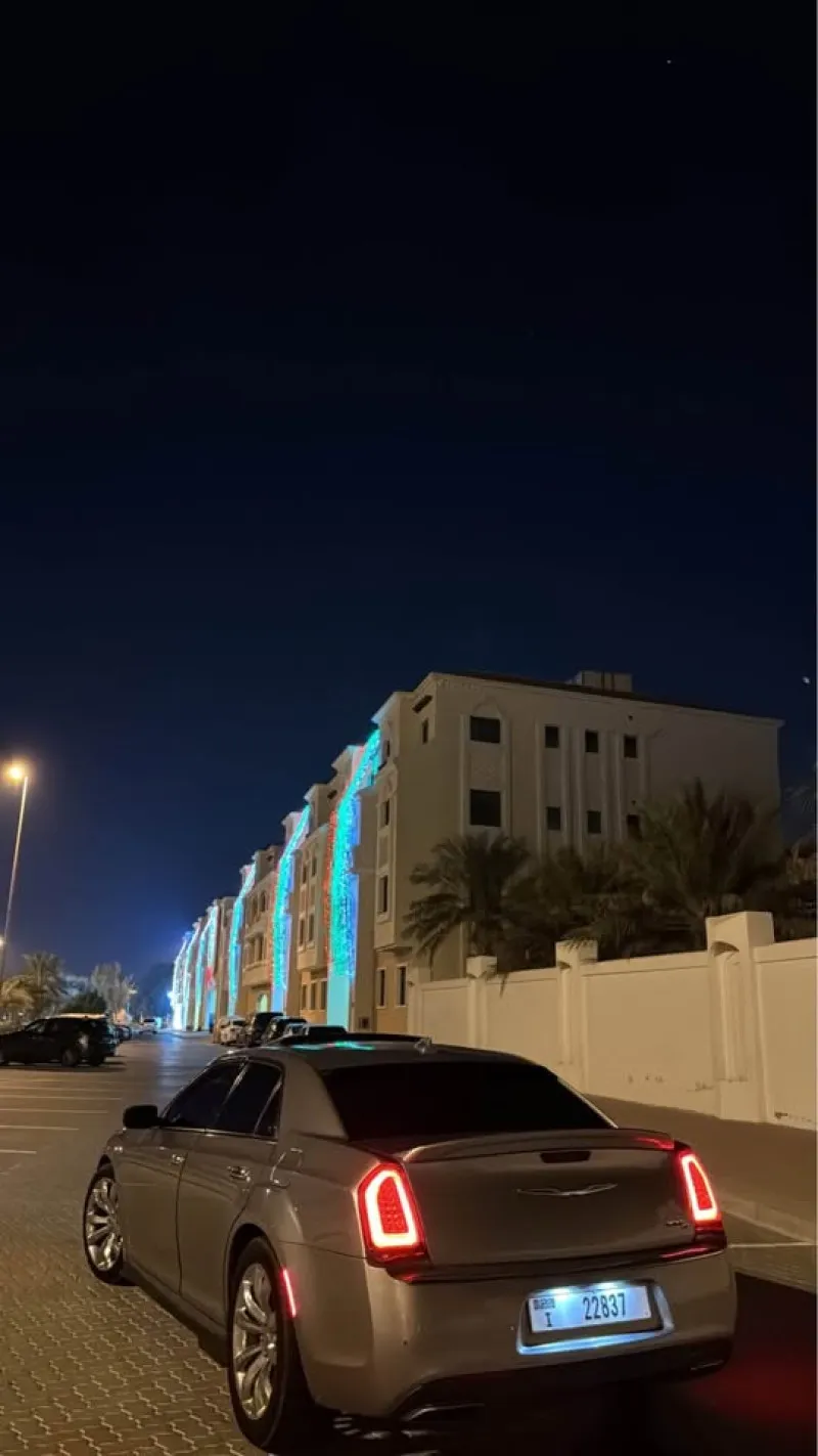 2017 Chrysler 300 in Dubai