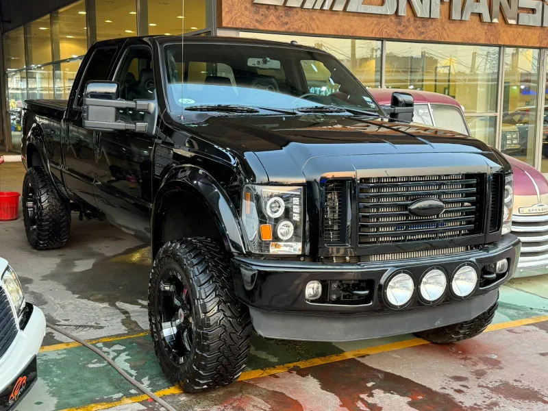 2008 Ford F350 in Dubai