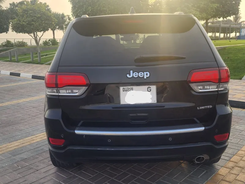 2022 جييب جراند شيروكي in Dubai