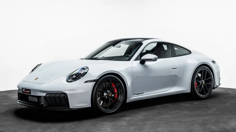 2025 Porsche 911 Carrera in Dubai