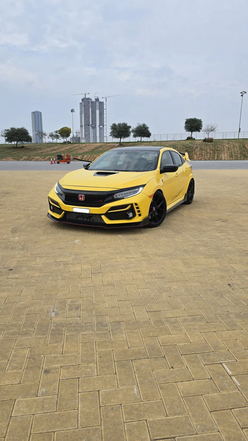 2021 Honda Civic Type R in Dubai
