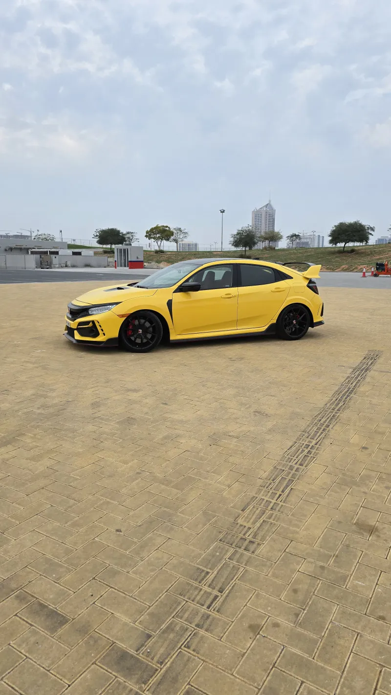 2021 Honda Civic Type R in Dubai