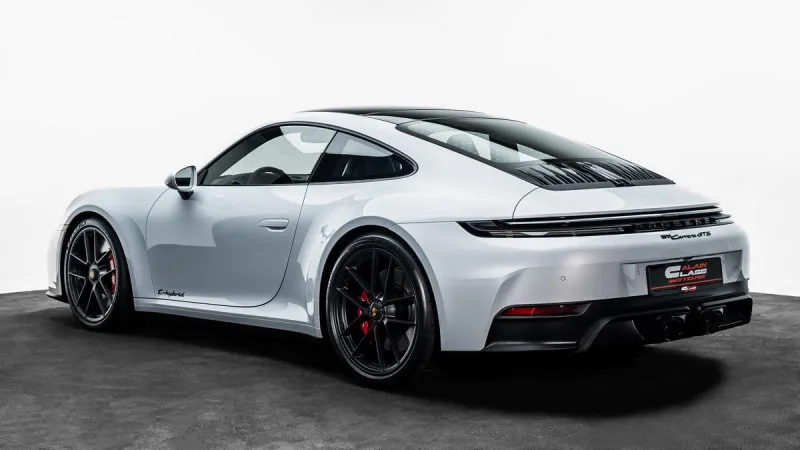 2025 Porsche 911 Carrera in Dubai