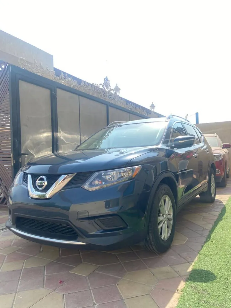 2015 Nissan Rogue in Dubai