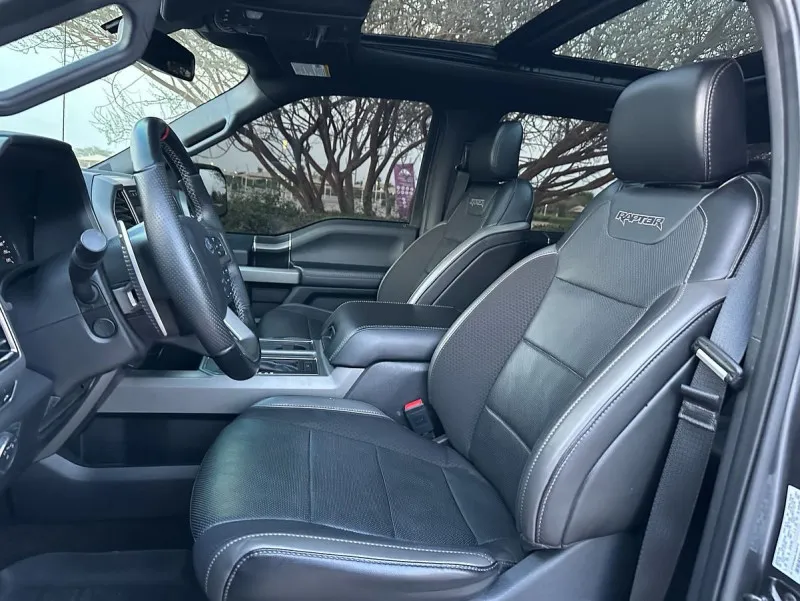2020 Ford Raptor in Dubai