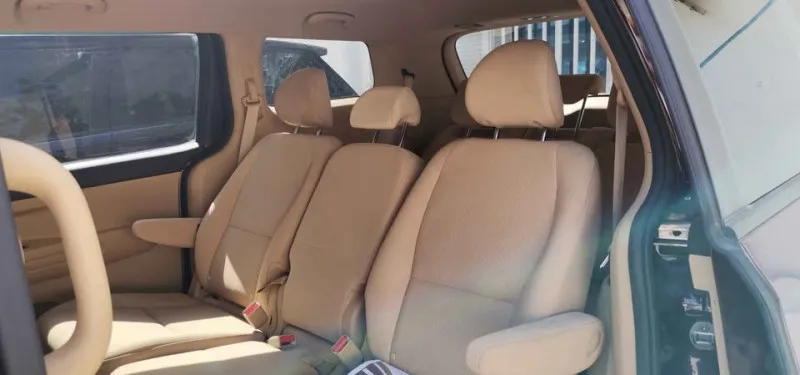 2016 Kia Sedona in Dubai