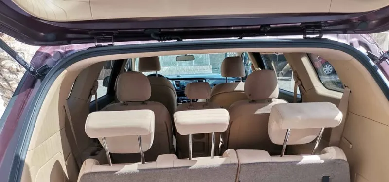 2016 Kia Sedona in Dubai