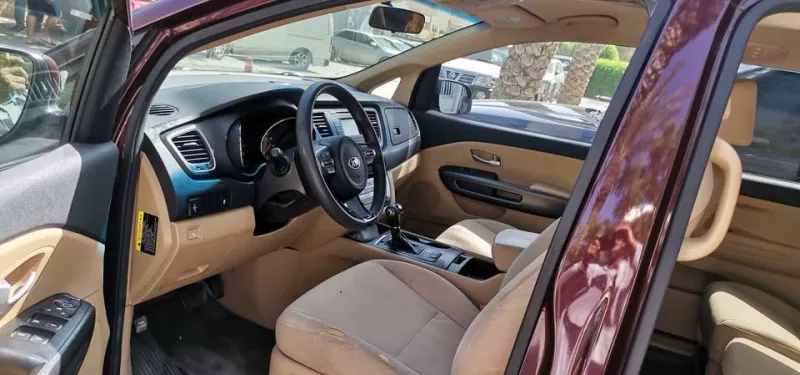 2016 Kia Sedona in Dubai