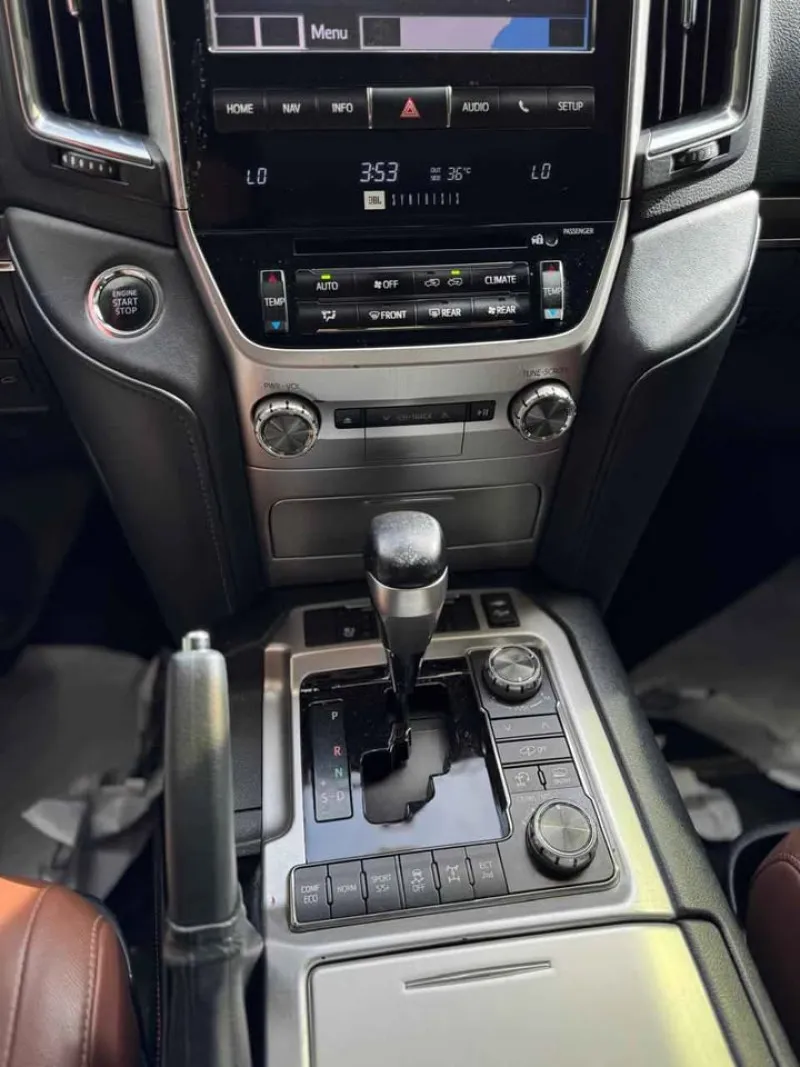 2018 Toyota Land Cruiser in Dubai