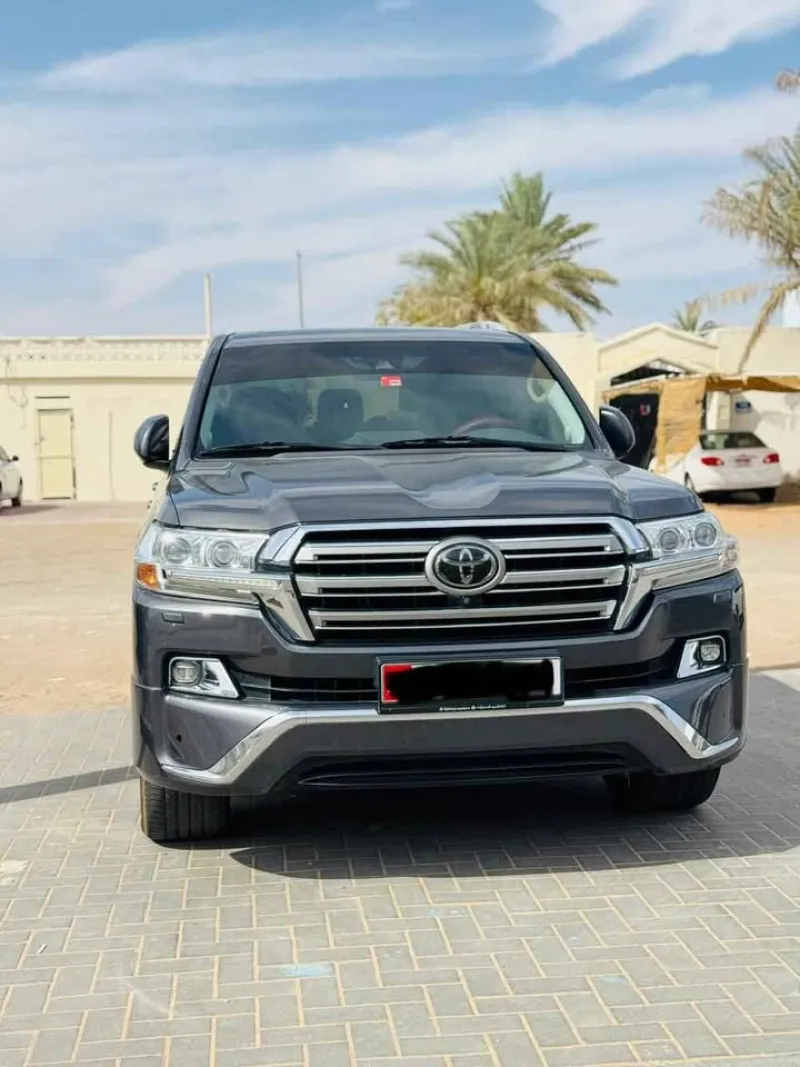 2018 Toyota Land Cruiser in Dubai