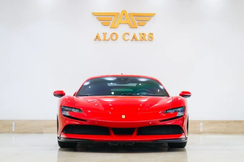 2021 فيراري اسف اف 90 in Dubai