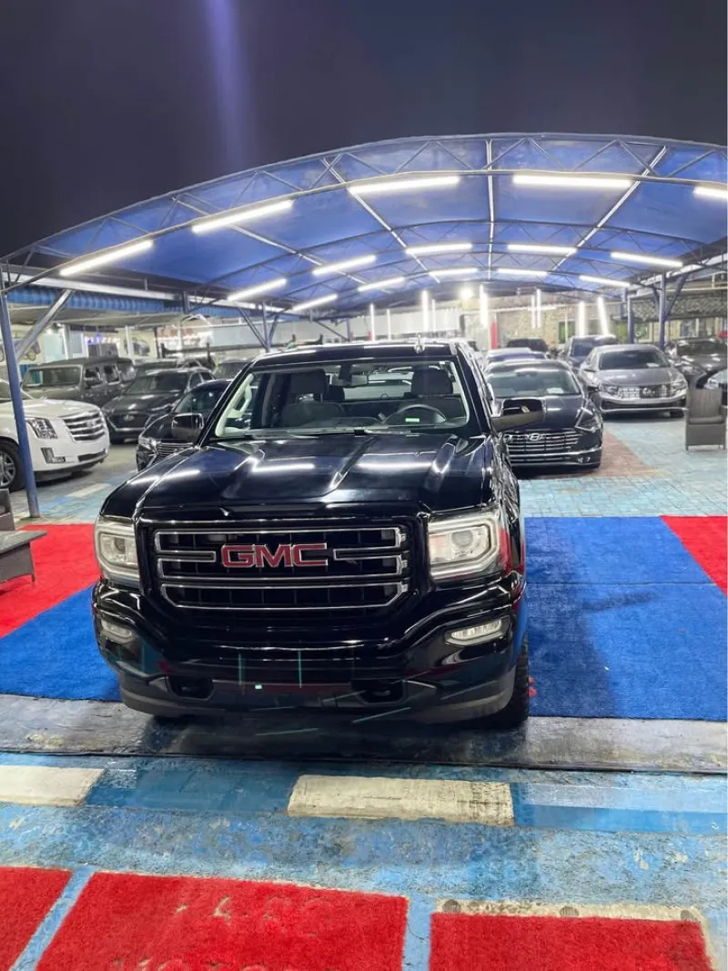 2016 GMC Sierra in Dubai