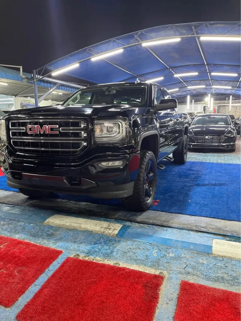 2016 GMC Sierra in Dubai