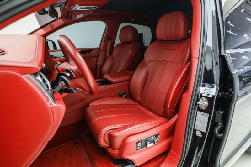 2017 Bentley Bentayga in dubai