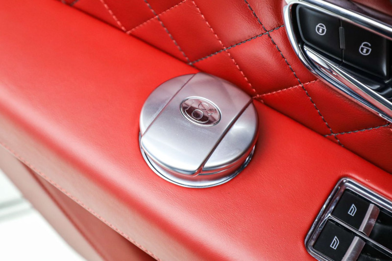 2017 Bentley Bentayga in dubai
