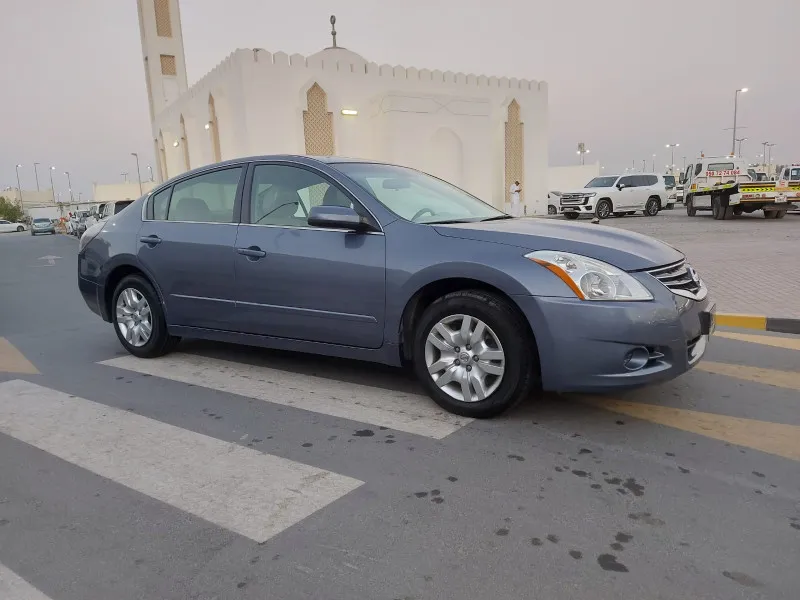 2012 Nissan Altima in Dubai