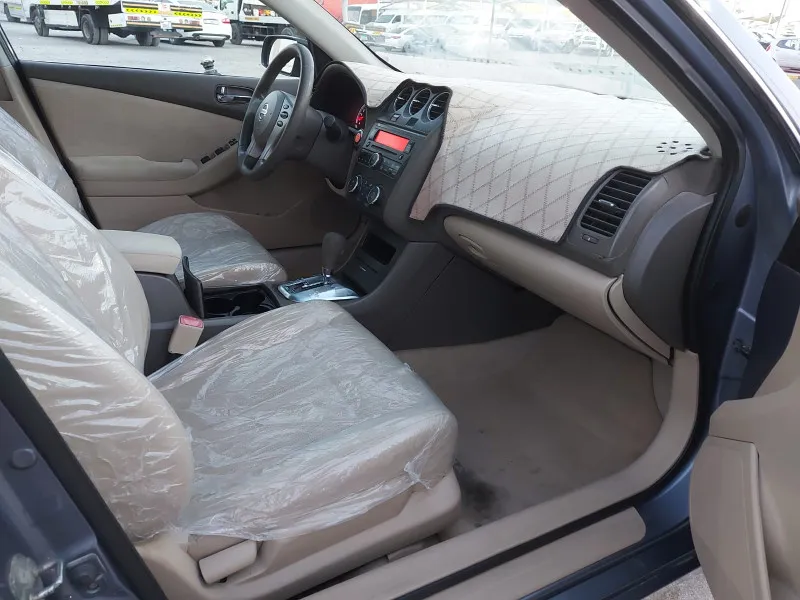 2012 Nissan Altima in Dubai