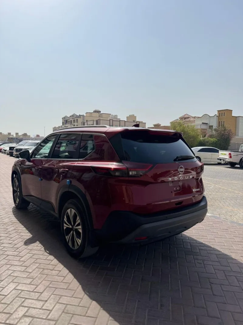 2022 Nissan Rogue in Dubai