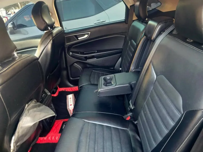 2017 Ford Edge in Dubai