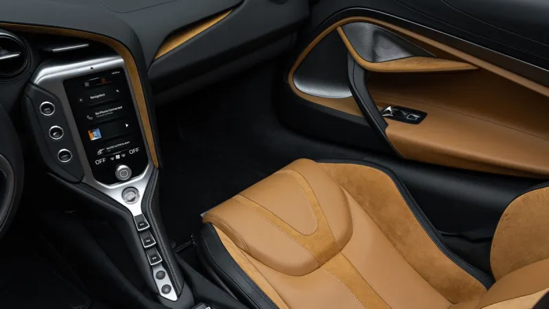 2024 McLaren 750S in Dubai
