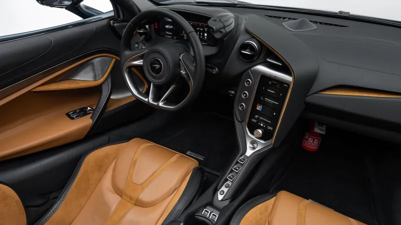 2024 McLaren 750S in Dubai