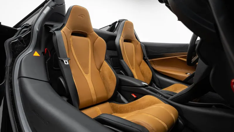 2024 McLaren 750S in Dubai