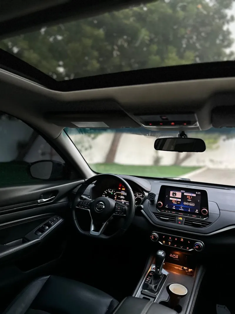 2019 Nissan Altima in Dubai