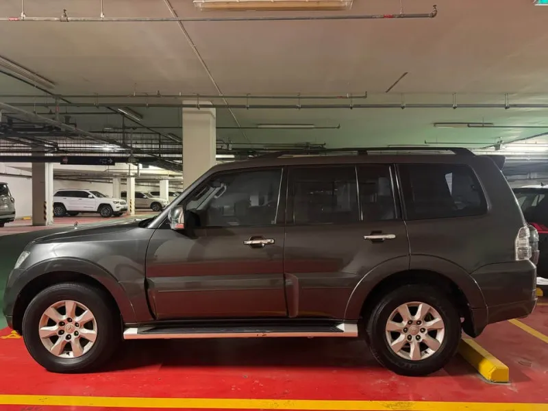 2012 Mitsubishi Pajero in Dubai
