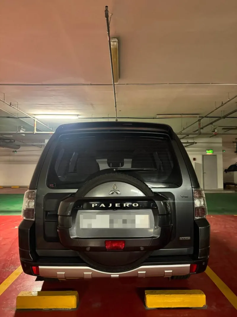 2012 Mitsubishi Pajero in Dubai