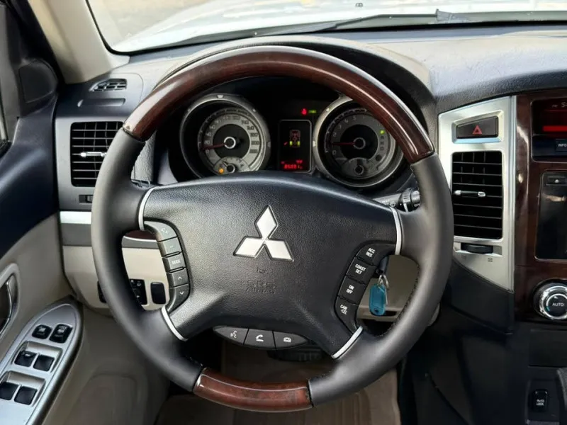 2018 Mitsubishi Pajero in Dubai