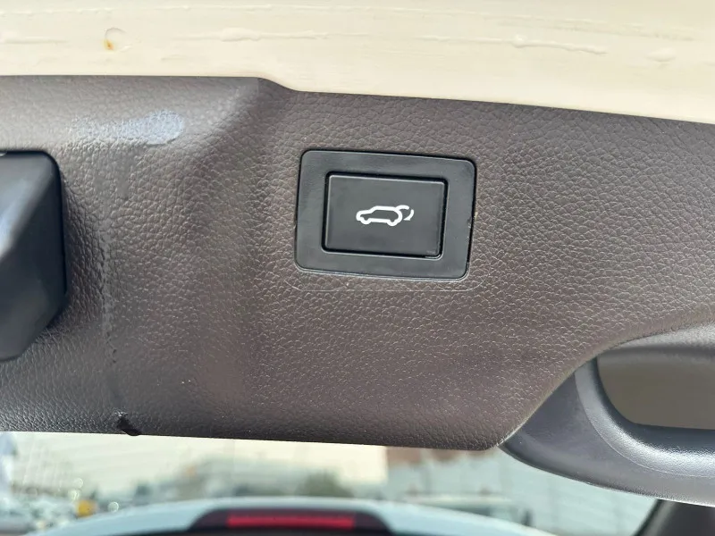 2015 Hyundai Santa Fe in Dubai