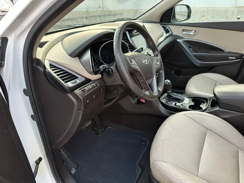 2015 Hyundai Santa Fe in Dubai
