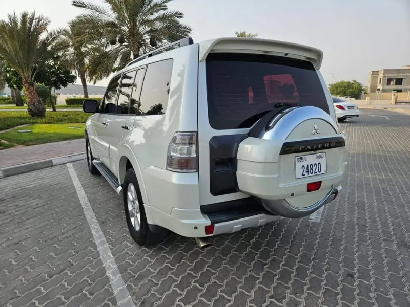 2014 Mitsubishi Pajero in Dubai