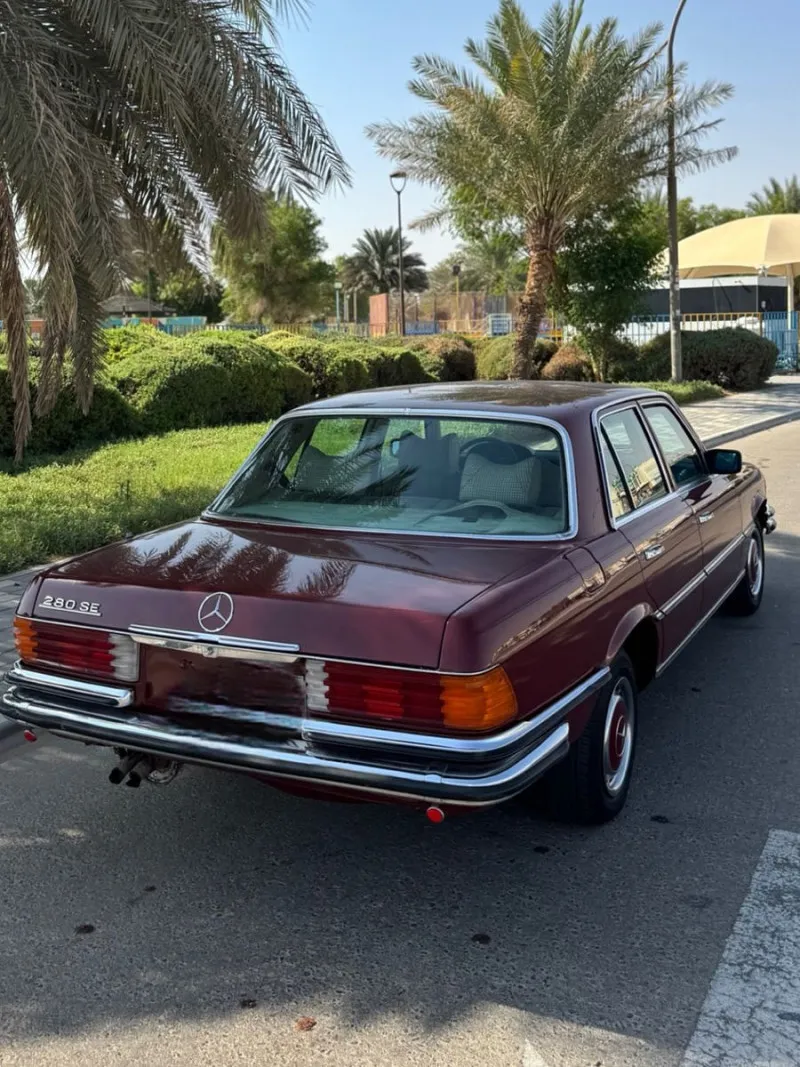 1977 مرسيدس-بنز 240/260/280 in Dubai