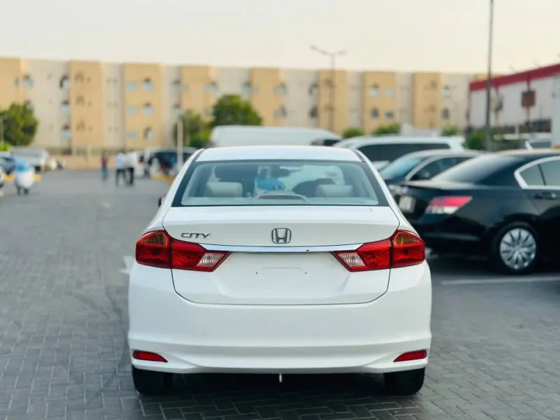 2014 هوندا سيتي in Dubai