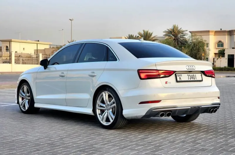2017 اودي اس ٣ in Dubai