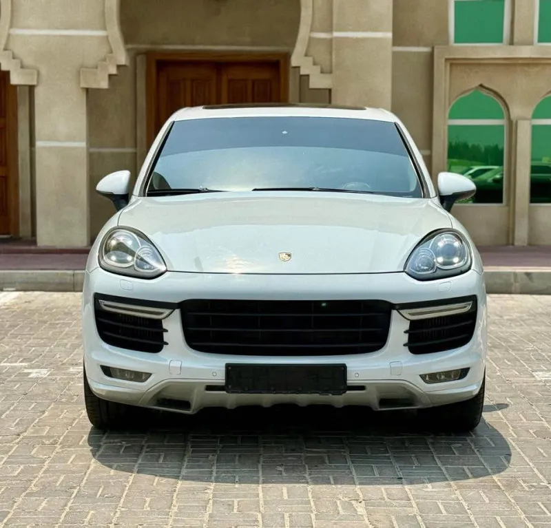 2016 Porsche Cayenne in Dubai