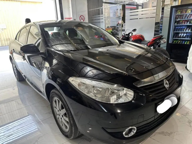 2012 Renault Fluence in Dubai