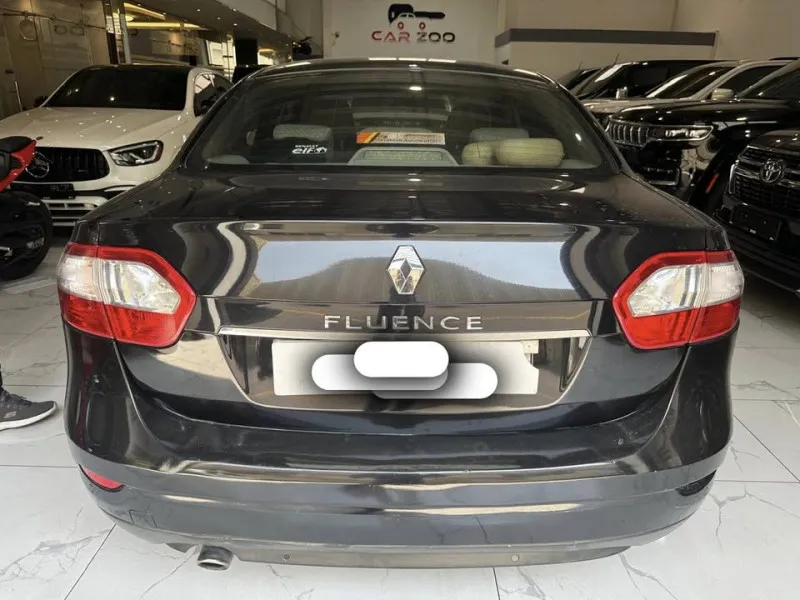 2012 Renault Fluence in Dubai