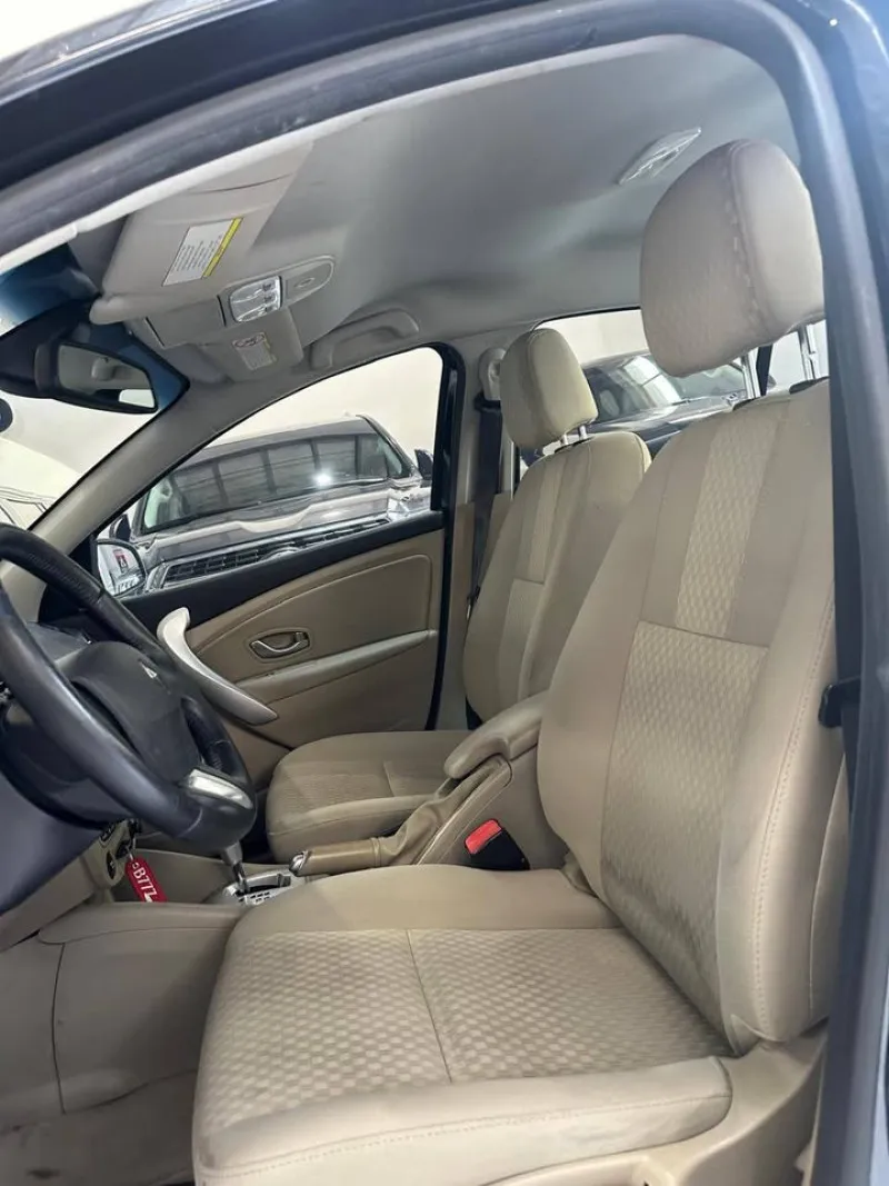2012 Renault Fluence in Dubai