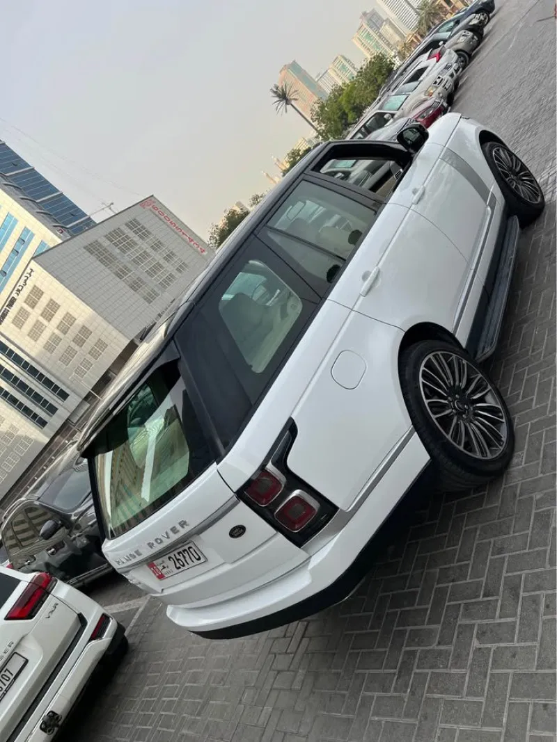2014 لاند روفر رينج روفر in Dubai